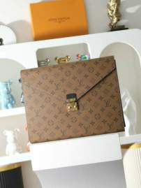 Picture of Louis Vuitton Wallets _SKUfw241655613fw